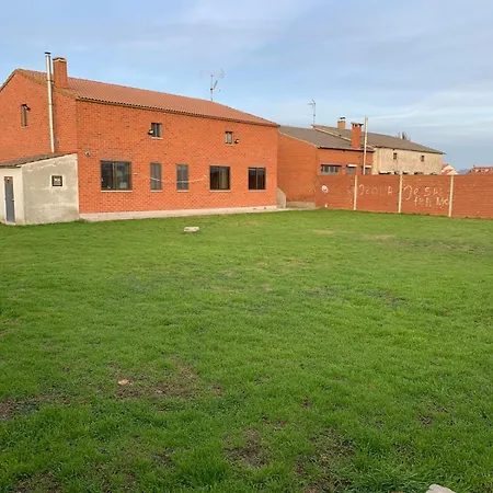 Feriehus Casa Comoda, Amplia Y Tranquila